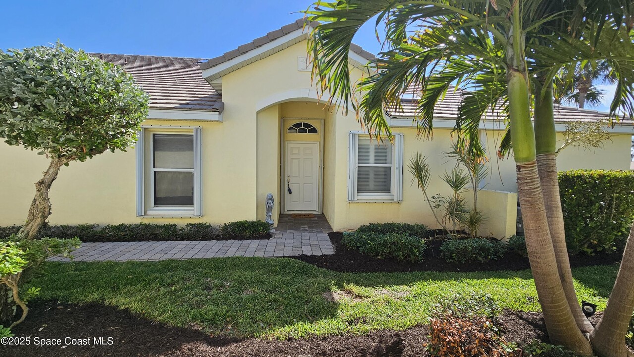 5324 Tay Ct in Melbourne Beach, FL - Building Photo