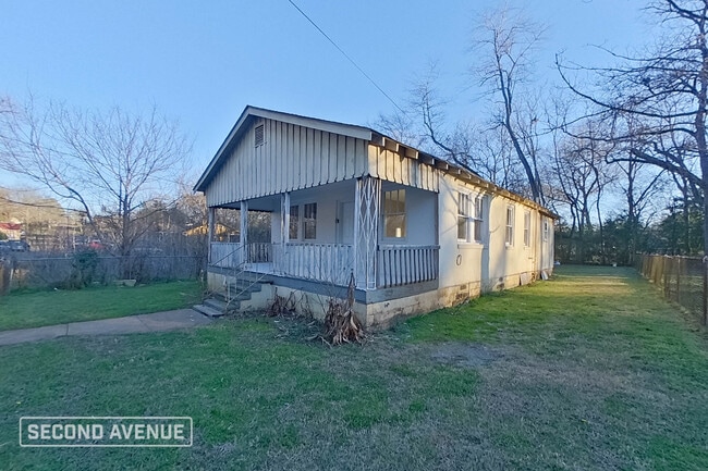property at 2709 Powderly Ave SW