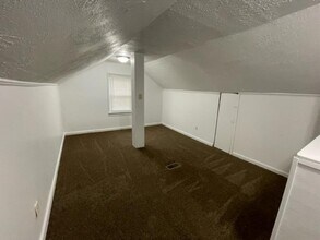 8082 Packard Ave in Warren, MI - Building Photo - Building Photo