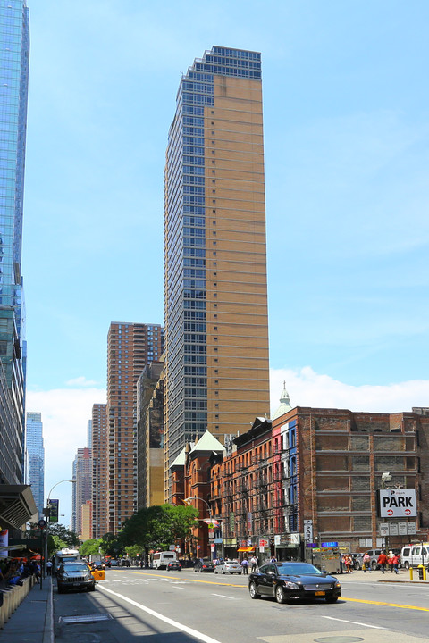 Ivy Tower in New York, NY - Building Photo