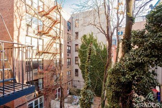 116 Thompson St in New York, NY - Building Photo - Building Photo