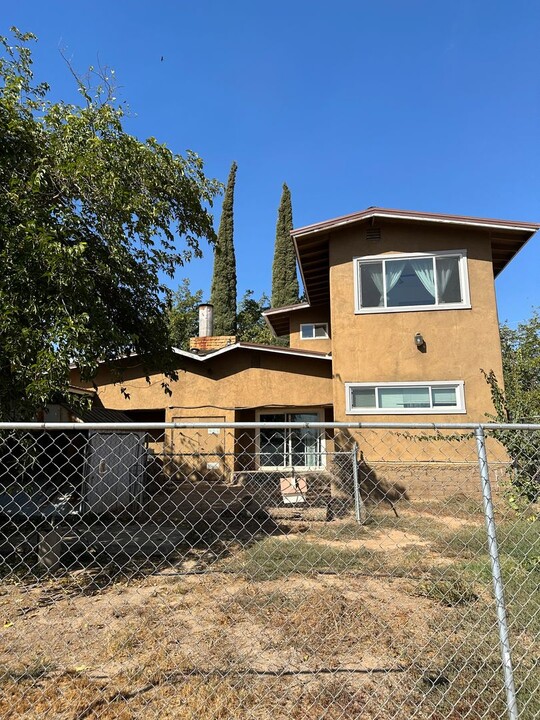 1587 Youd Rd in Winton, CA - Building Photo