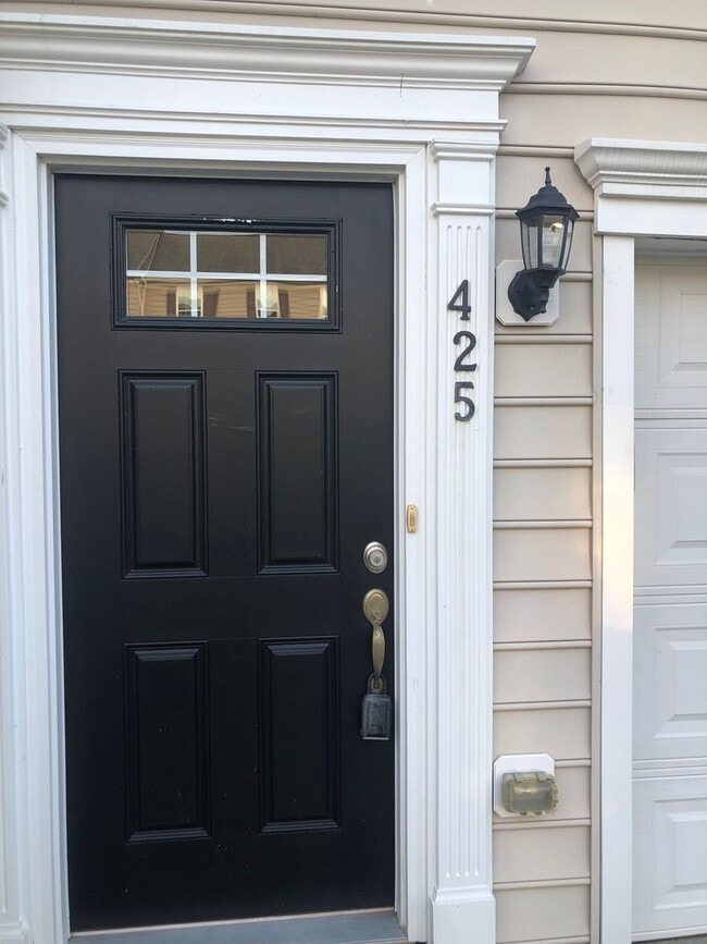 425 Scarecrow Ct in Hockessin, DE - Building Photo - Building Photo