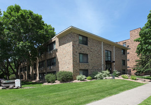 912 22nd Ave S in Minneapolis, MN - Building Photo