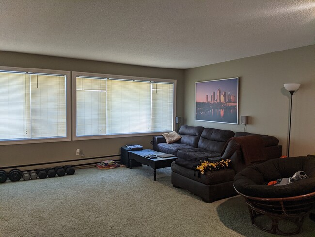 property at 1718 Widman Ln E