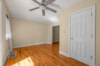 1149 Cooper Dr in Lexington, KY - Building Photo - Building Photo