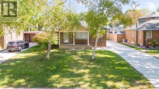 3162 Curry Ave in Windsor, ON - Building Photo - Building Photo