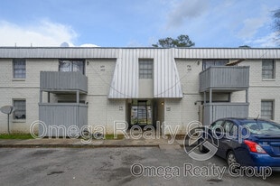 425 Oakwood Ave in Bessemer, AL - Building Photo