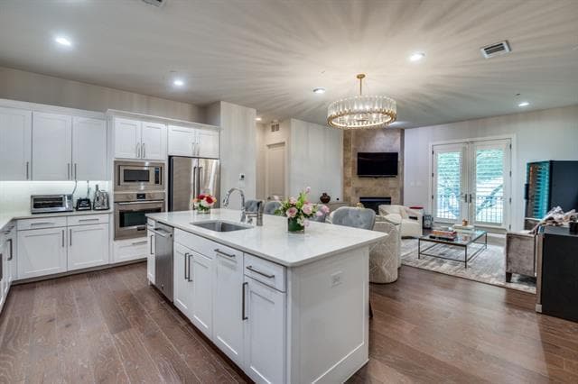 property at 2811 Hood St