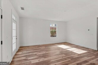 2909 Peachtree Rd NE-Unit -108 in Atlanta, GA - Building Photo - Building Photo