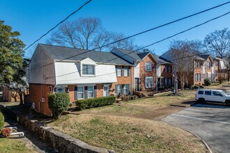 Hickory Valley Condominiums in Nashville, TN - Building Photo - Building Photo