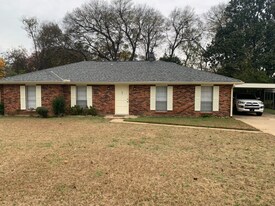 651 Sarver Ave in Montgomery, AL - Building Photo