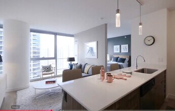 341 W Kinzie St in Chicago, IL - Building Photo - Building Photo