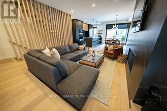 358 Byron Ave in Ottawa, ON - Building Photo - Building Photo