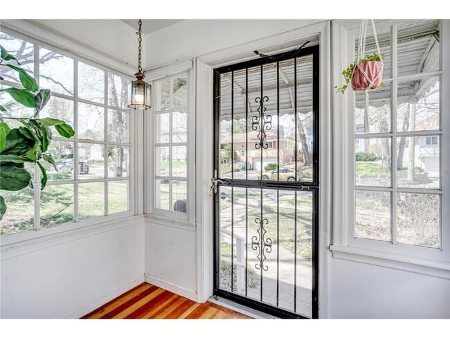 3521 Girard Ave S in Minneapolis, MN - Building Photo - Building Photo