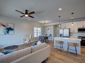 4880 Romaine Rd in Fitchburg, WI - Building Photo - Building Photo