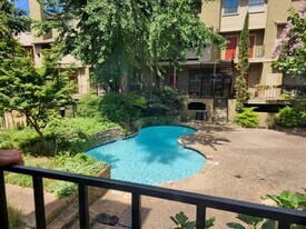 5740 Martel Ave in Dallas, TX - Building Photo