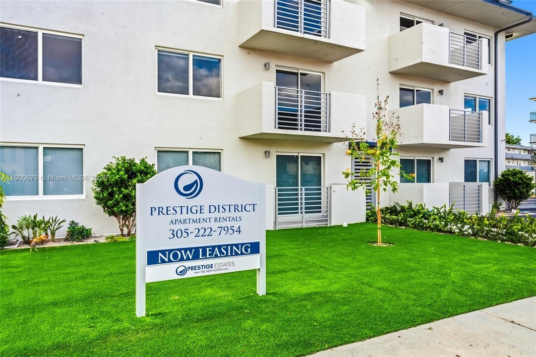 13200 NE 7th Ave in North Miami, FL - Building Photo
