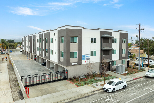 The Cove Apartments in Covina, CA - Building Photo - Building Photo