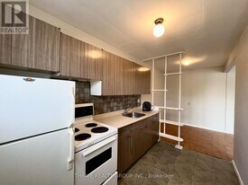 435 Nelson St in London, ON - Building Photo