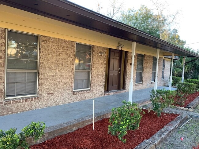 3010 Townsend Blvd in Jacksonville, FL - Building Photo - Building Photo