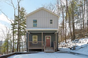 4568 Kellys Ferry Rd in Chattanooga, TN - Building Photo