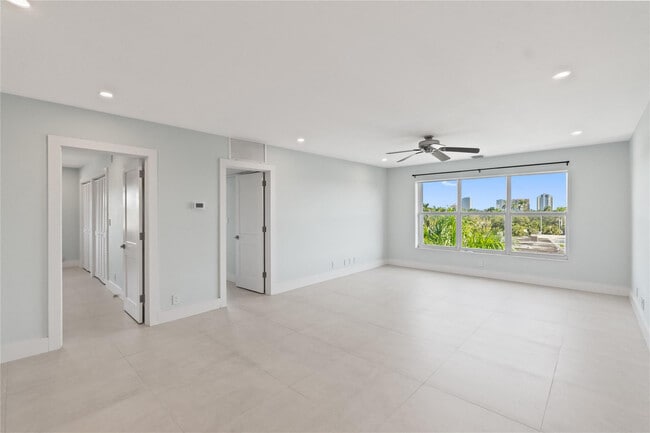 1770 E Las Olas Blvd in Fort Lauderdale, FL - Building Photo - Building Photo