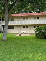 14901 SW 4th St in Pembroke Pines, FL - Building Photo