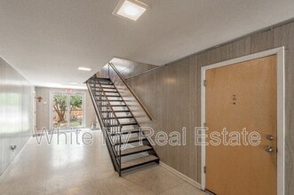 818 University Ave in Huntsville, TX - Building Photo - Building Photo