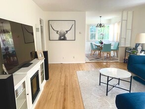 1227 Crescent Dr, Unit 1227 in Glendale, CA - Foto de edificio - Building Photo