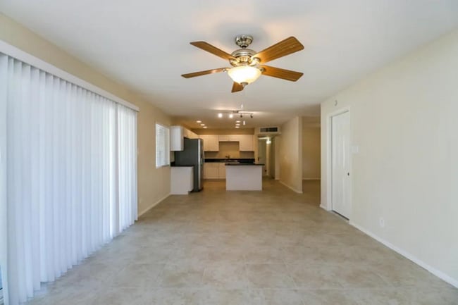 property at 7427 E Belleview St