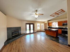 4211 Rio Viejo Dr in Bakersfield, CA - Building Photo - Building Photo