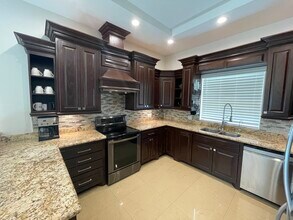 6000 Angela's Ct in Brownsville, TX - Building Photo - Building Photo
