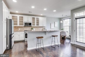 23516 Hopewell Manor Terrace in Ashburn, VA - Building Photo - Building Photo