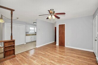 8428 Clear Meadow Ln in Charlotte, NC - Building Photo - Building Photo