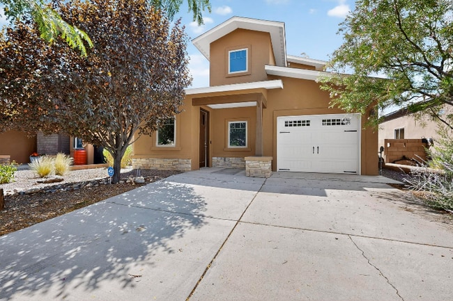property at 5277 Via del Cielo Ln