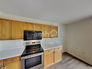 10717 Pointer Ridge Dr in Charlotte, NC - Building Photo - Building Photo