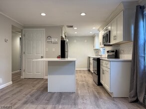 200 N Lehigh Ave in Cranford, NJ - Building Photo - Building Photo