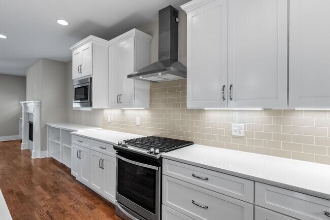 835B Gale Ln in Nashville, TN - Building Photo - Building Photo