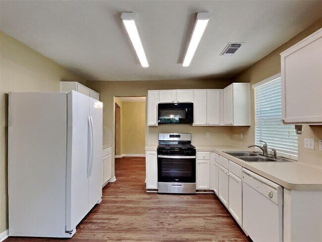 3726 Liles Ln in Humble, TX - Building Photo - Building Photo