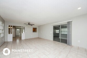 7121 Laurel Hill Dr in Orlando, FL - Building Photo - Building Photo