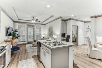 Avana Uptown in Atlanta, GA - Foto de edificio - Building Photo