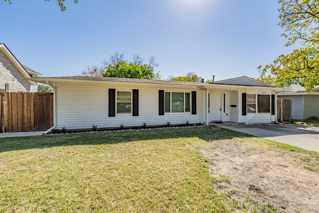 2914 Scottsbluff Dr in Dallas, TX - Building Photo - Building Photo