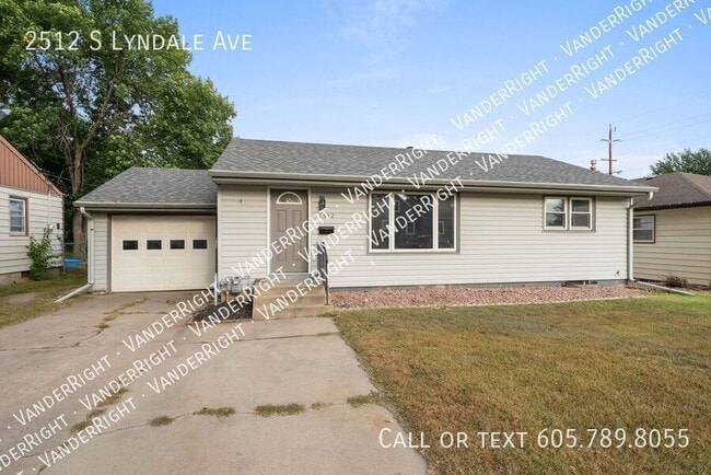 2512 S Lyndale Ave in Sioux Falls, SD - Building Photo - Building Photo