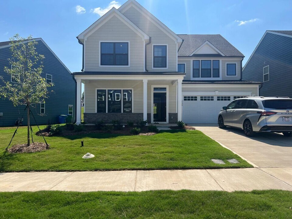 1724 Dennis Austin Ln in Lake Park, NC - Building Photo