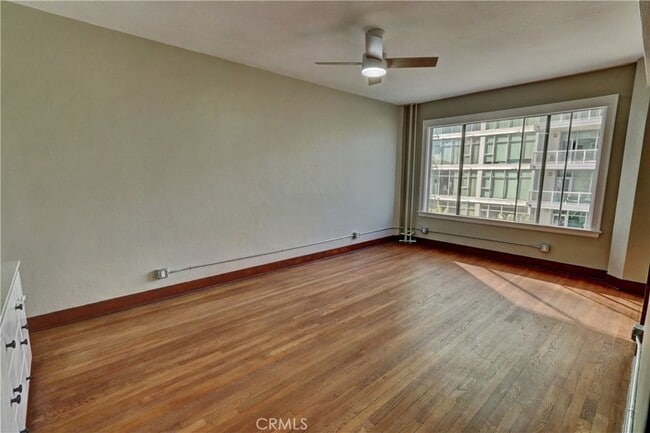 360 W Ocean Blvd in Long Beach, CA - Building Photo - Building Photo