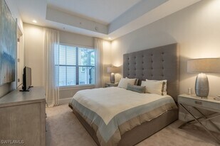 16366 Corsica Way in Naples, FL - Building Photo