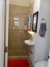 3010 N Greenview Ave-Unit -2 in Chicago, IL - Building Photo - Building Photo