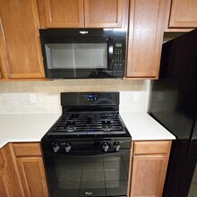 22234 Orchard Dale Dr in Spring, TX - Foto de edificio - Building Photo