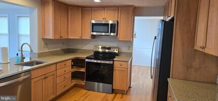 10129 Peanut Mill Dr in Gaithersburg, MD - Building Photo - Building Photo